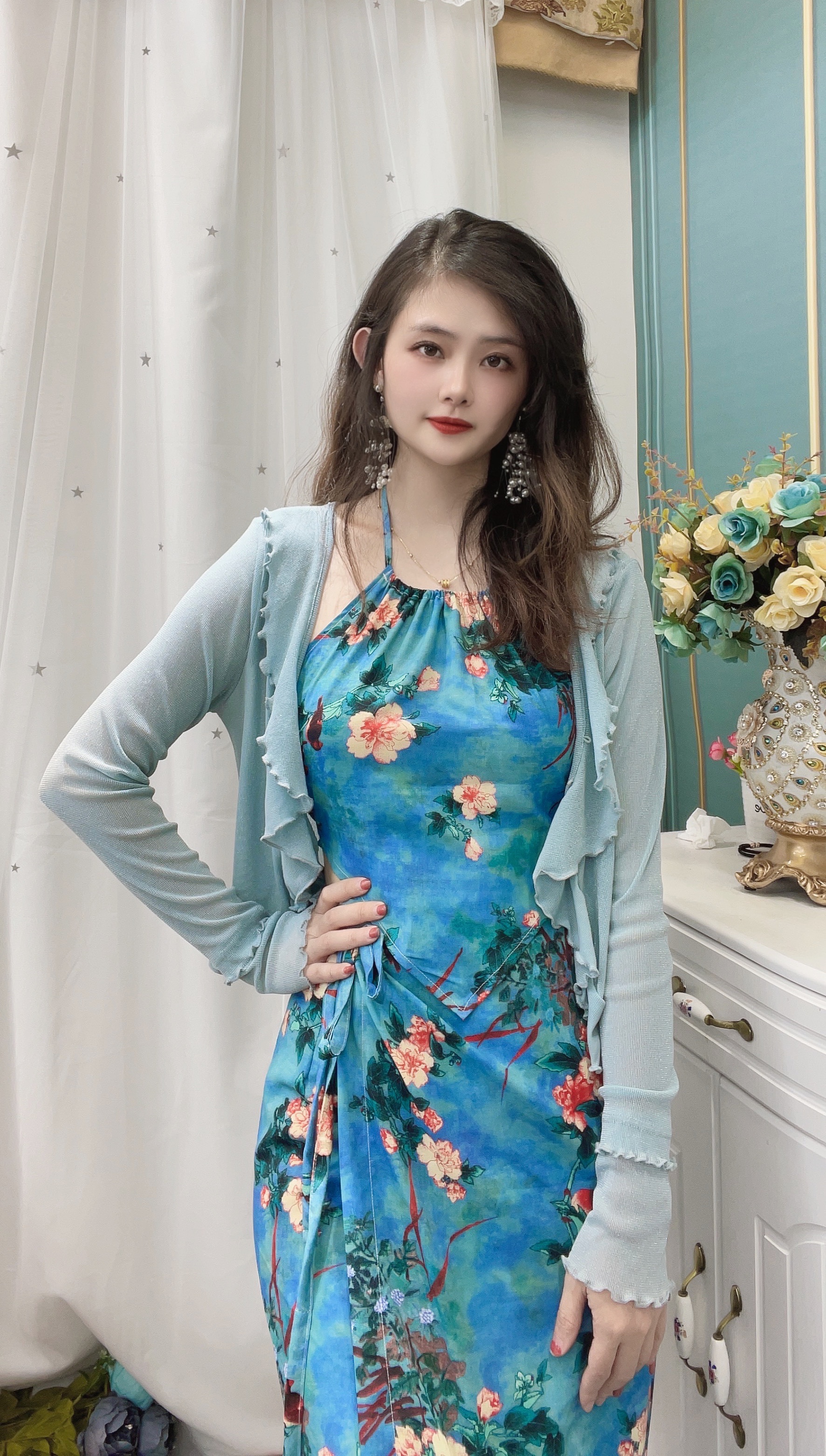 夏季新款薄料芙蓉花肚兜上衣+一片式半身裙套装女