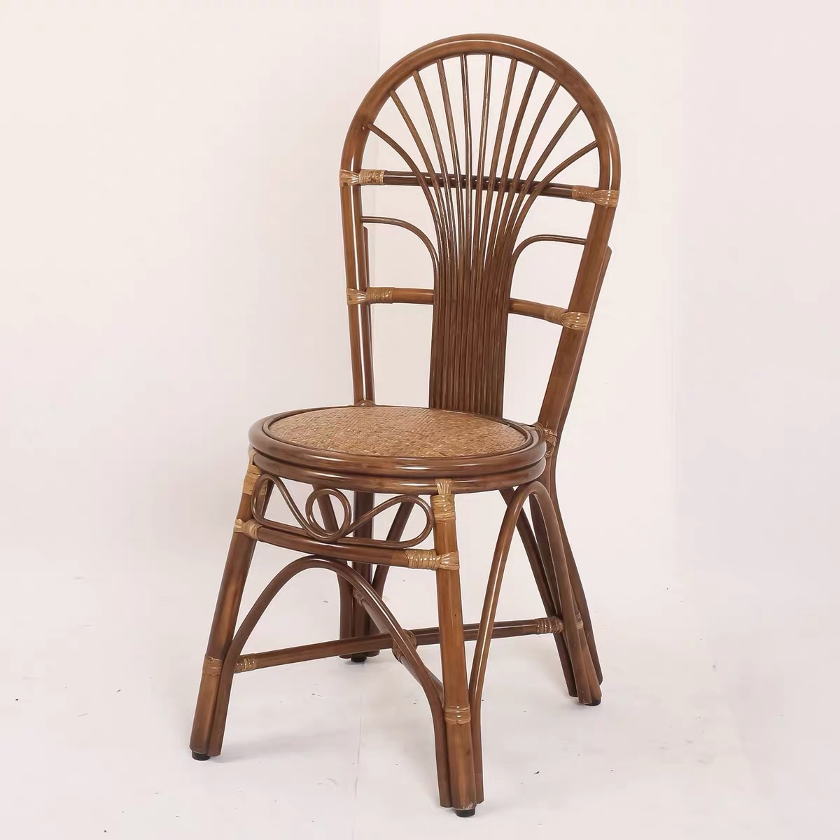 印尼真藤制作经典凤尾餐椅
