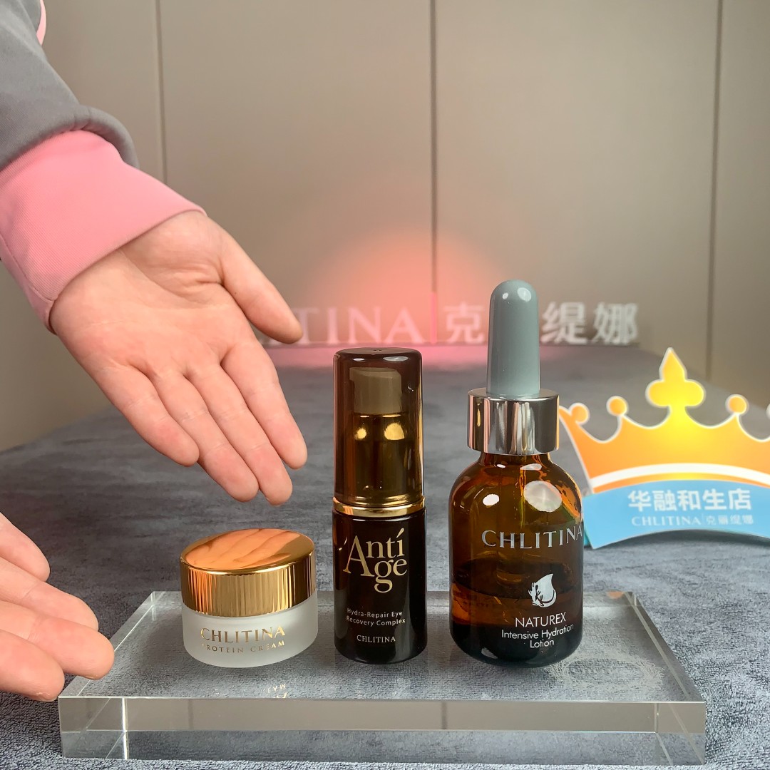 升级三合一眼霜  经典眼霜+蛋白霜+萃丽555   三重紧致淡纹精华