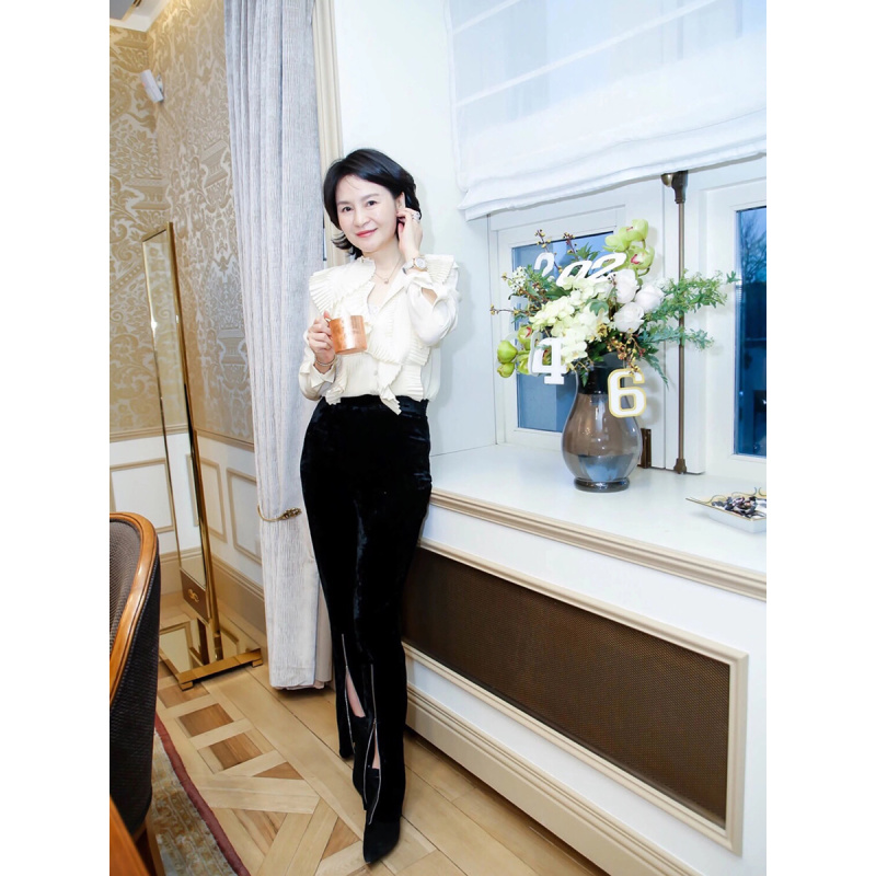 我是摩羯 美之韵 法式复古宫廷风褶皱荷叶边圆领长袖秋衬衫上衣