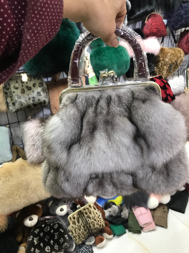 唯雅美直播间毛包