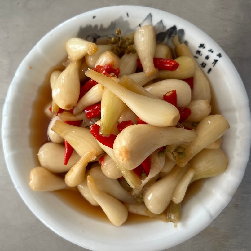 勤劳婆媳湖北宜昌农村特产发酵酱腌菜泡酸辣藠头一瓶500克散装