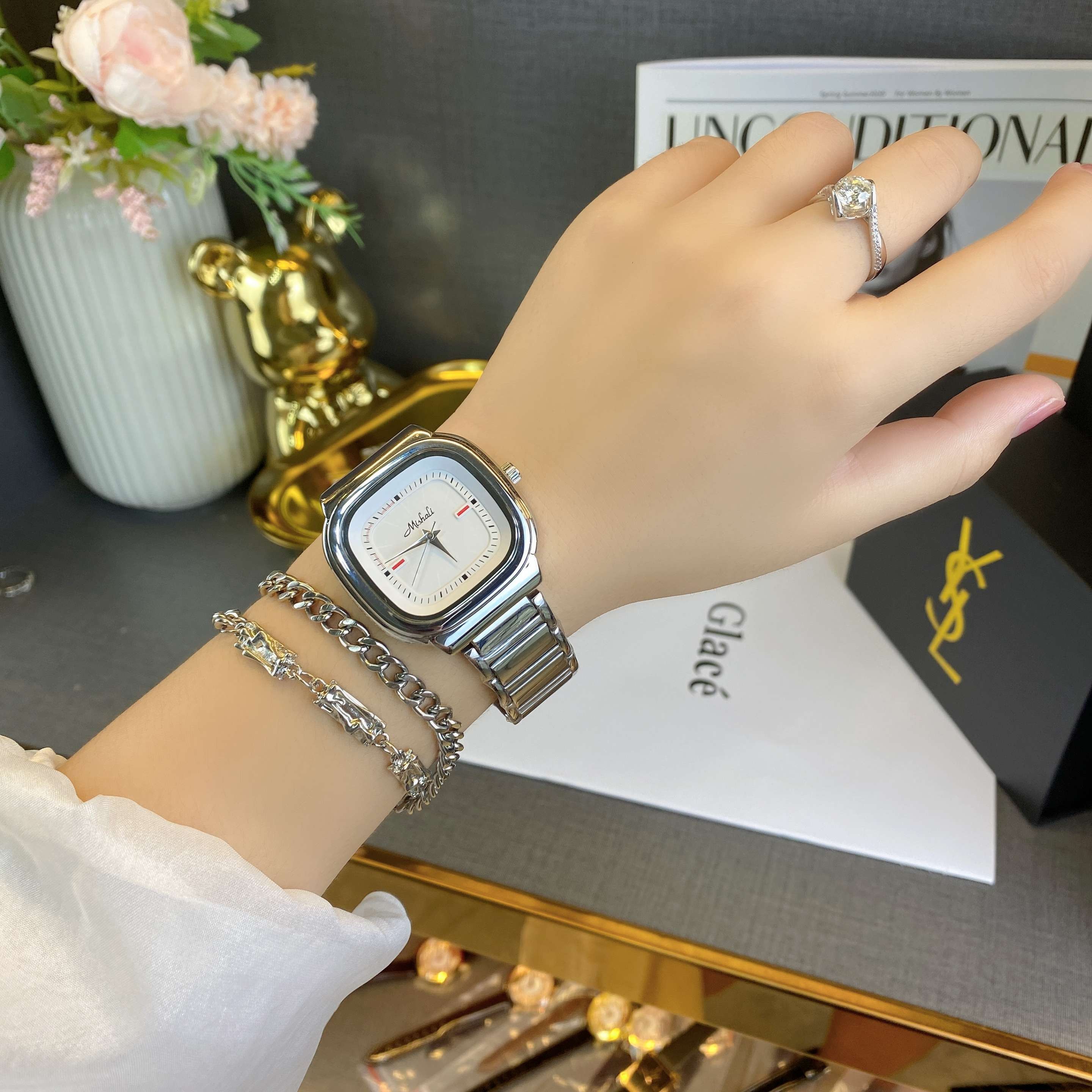 DIHUAFEEL/蒂华菲女盘钢带腕表手表气质方形表盘高档轻奢防水女士