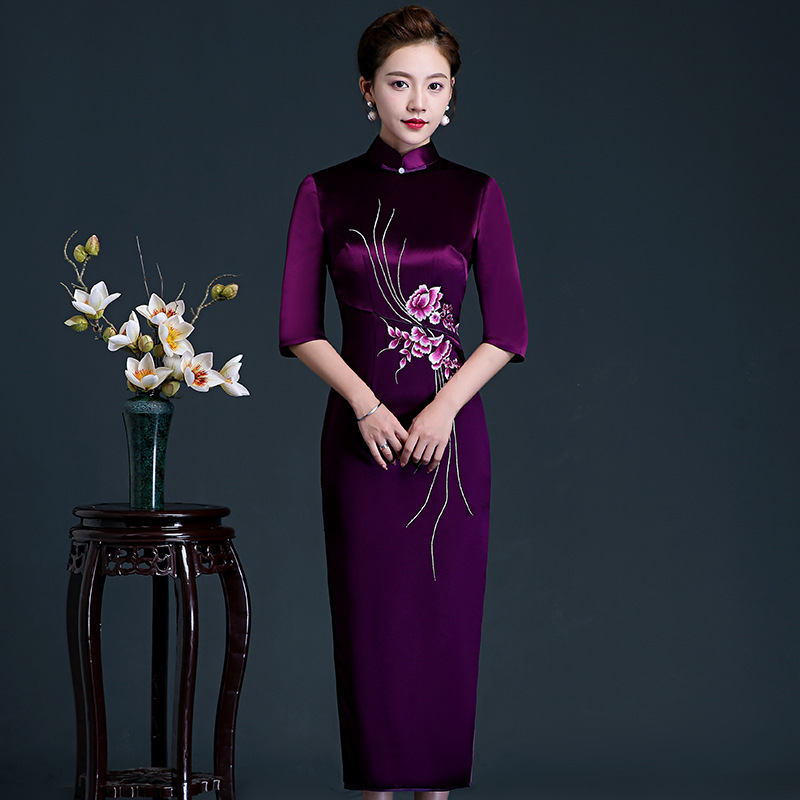 玫芙娜 新款紫色妈妈装婚宴礼服 高端刺绣连衣裙 大码修身旗袍