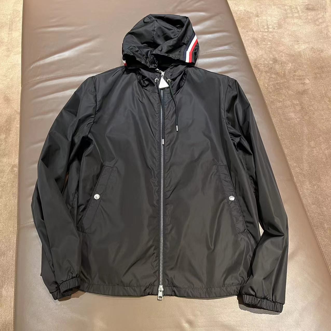 未使用 MONCLER 盟可睐蒙口/GG/男士黑色薄款外套 GRIMPEURS