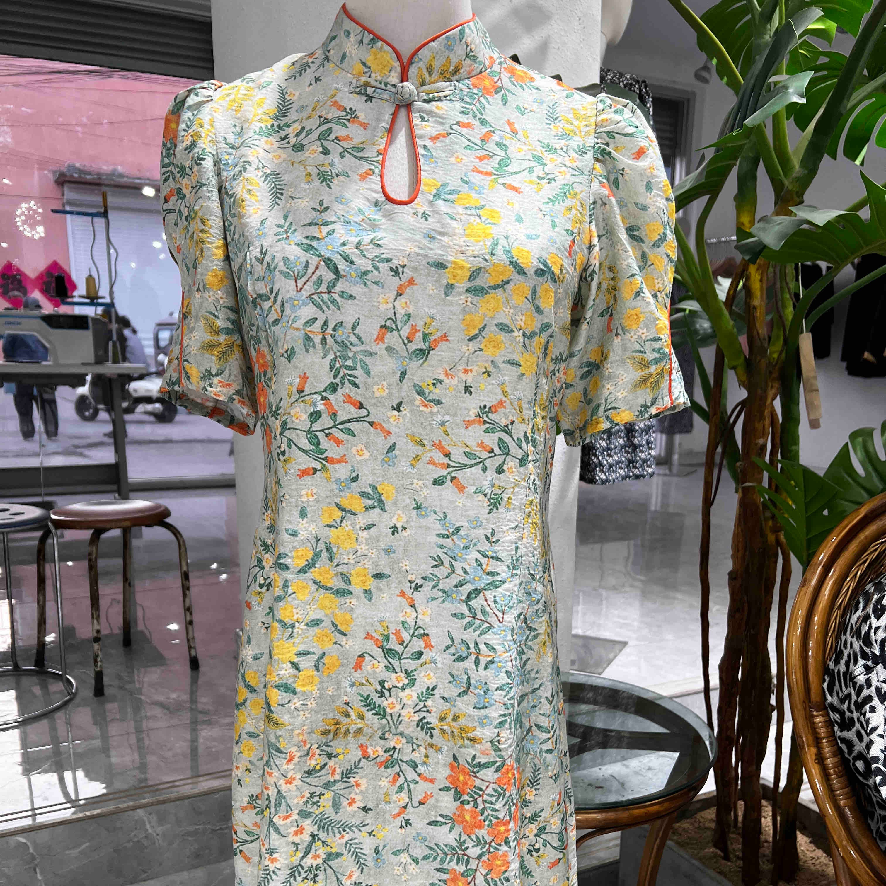 《郑维私人订制》花苞袖旗袍  定制衣服 不支持退换货