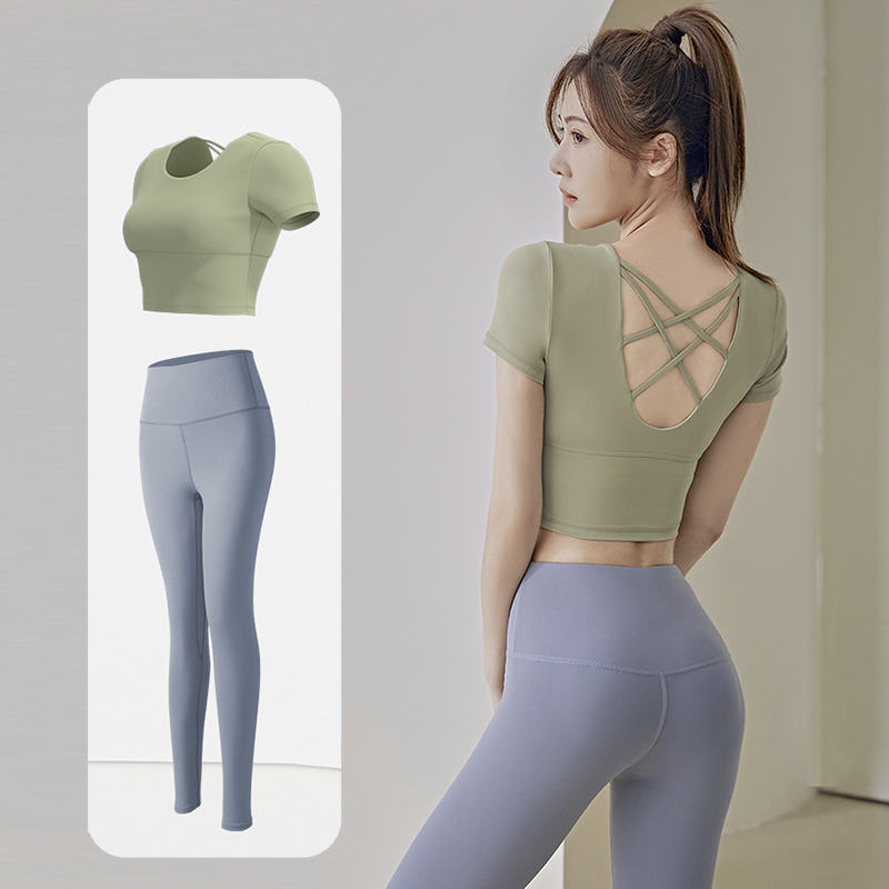 Kava Gie【两件套】瑜伽服女带胸垫跑步短袖运动速干夏薄款健身套装