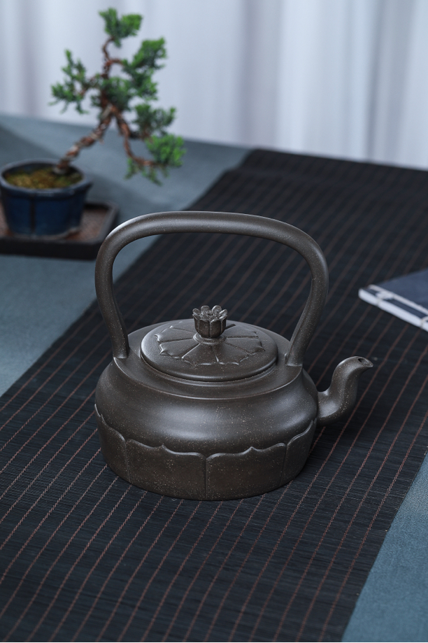 丁亦琴作品:含苞欲放提梁，全手青灰段