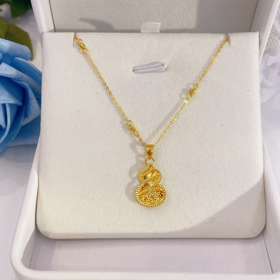 Chow Tai Seng/周大生足金葫芦吊坠