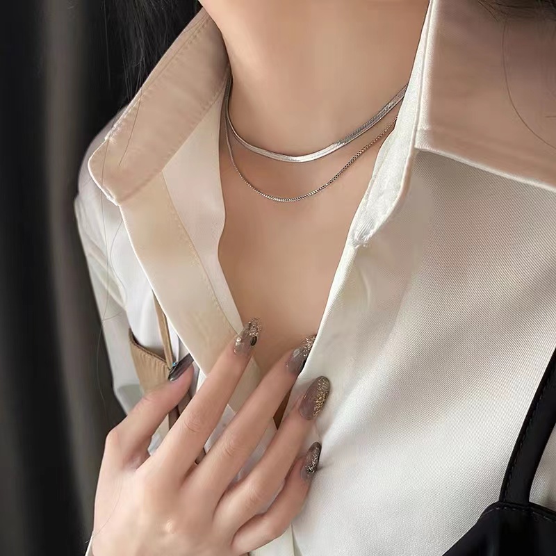 亦吱贝钛钢素款项链韩版个性双层百搭蛇骨双层扁链时尚简约网红款