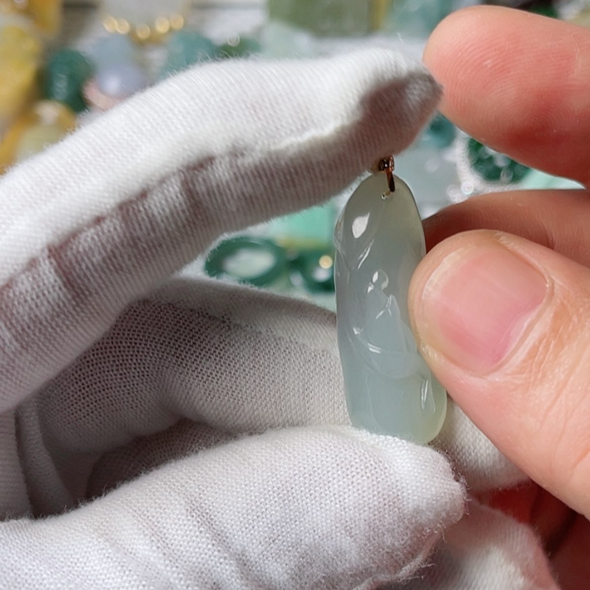 【闪购商品】翡翠吊坠(不含链)未镶嵌