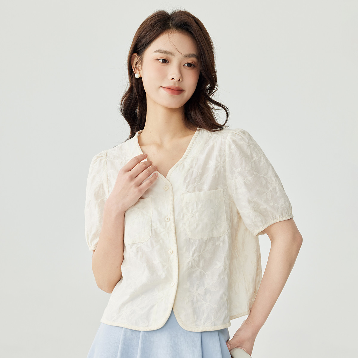 茵曼2024夏季新款女衬衫衬衣短袖气质纯棉宽松休闲薄款小豹纹提花