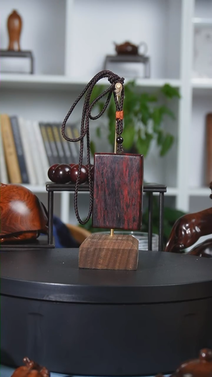 【闪购商品】降真香手串/手链红降无事牌