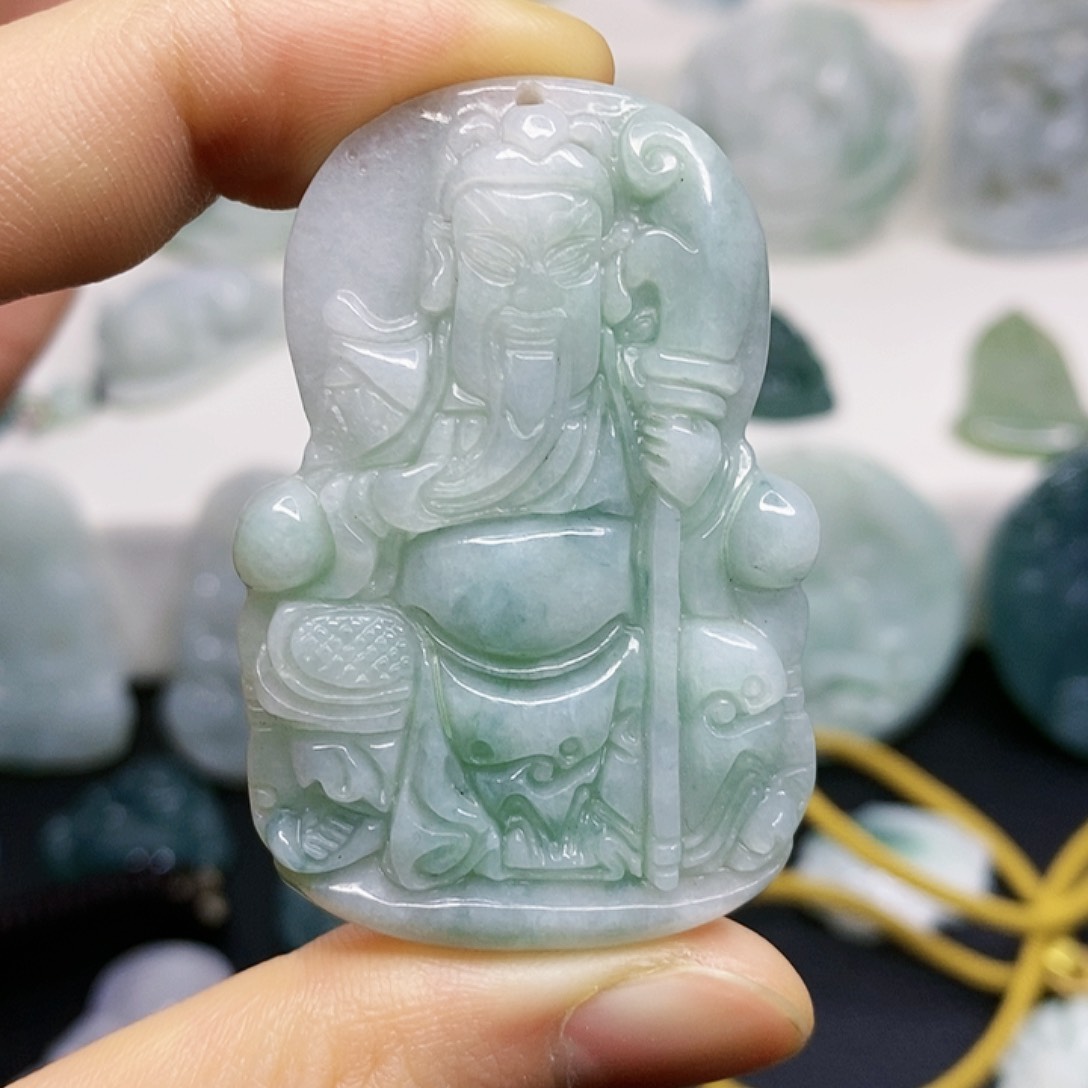 翡翠颈饰未镶嵌吊坠