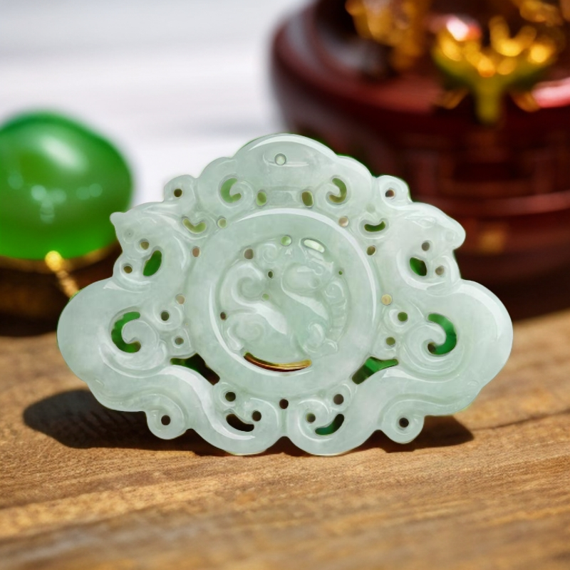 天然翡翠A货龙凤牌吊坠翡翠镂空龙凤牌挂件双面龙凤呈祥精雕挂坠