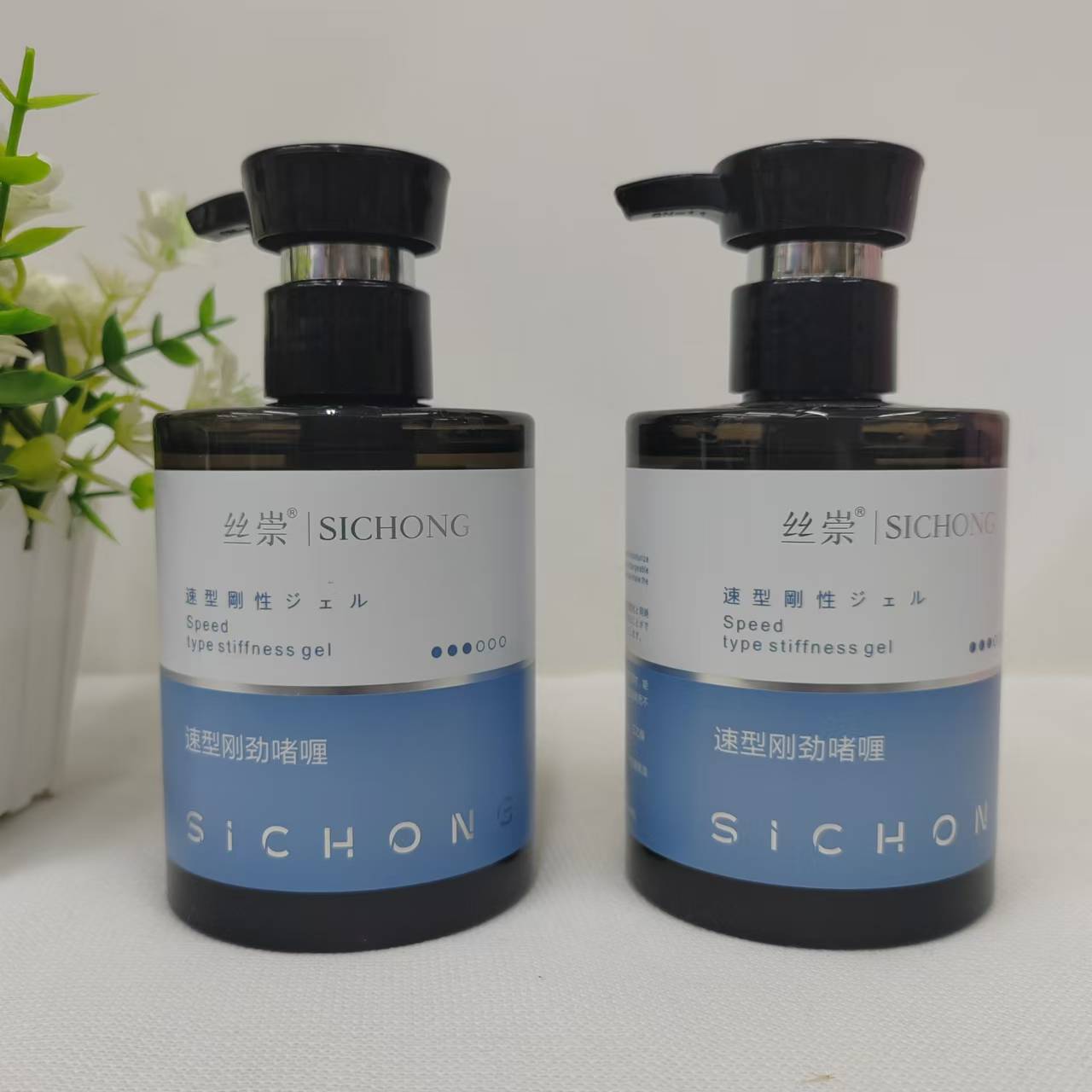 丝崇速型刚劲啫喱定型啫喱水溶性配方清爽而不粘腻300ML