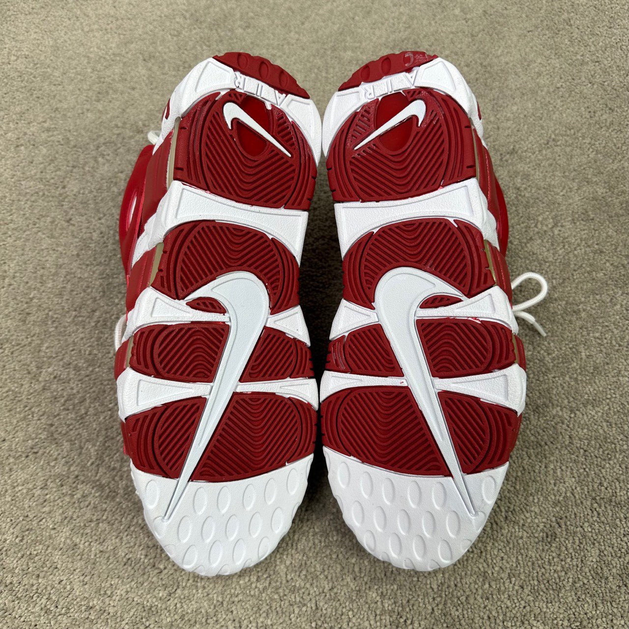 8203 NIKE Air More Uptempo 皮蓬白红41码原盒配件未使用_二手商品- 大