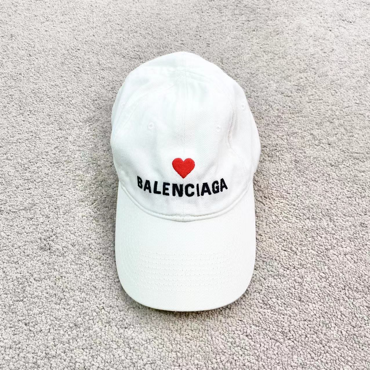 全新未使用 Balenciaga/巴黎世家  pp一四四 棉 情人节logo鸭舌帽