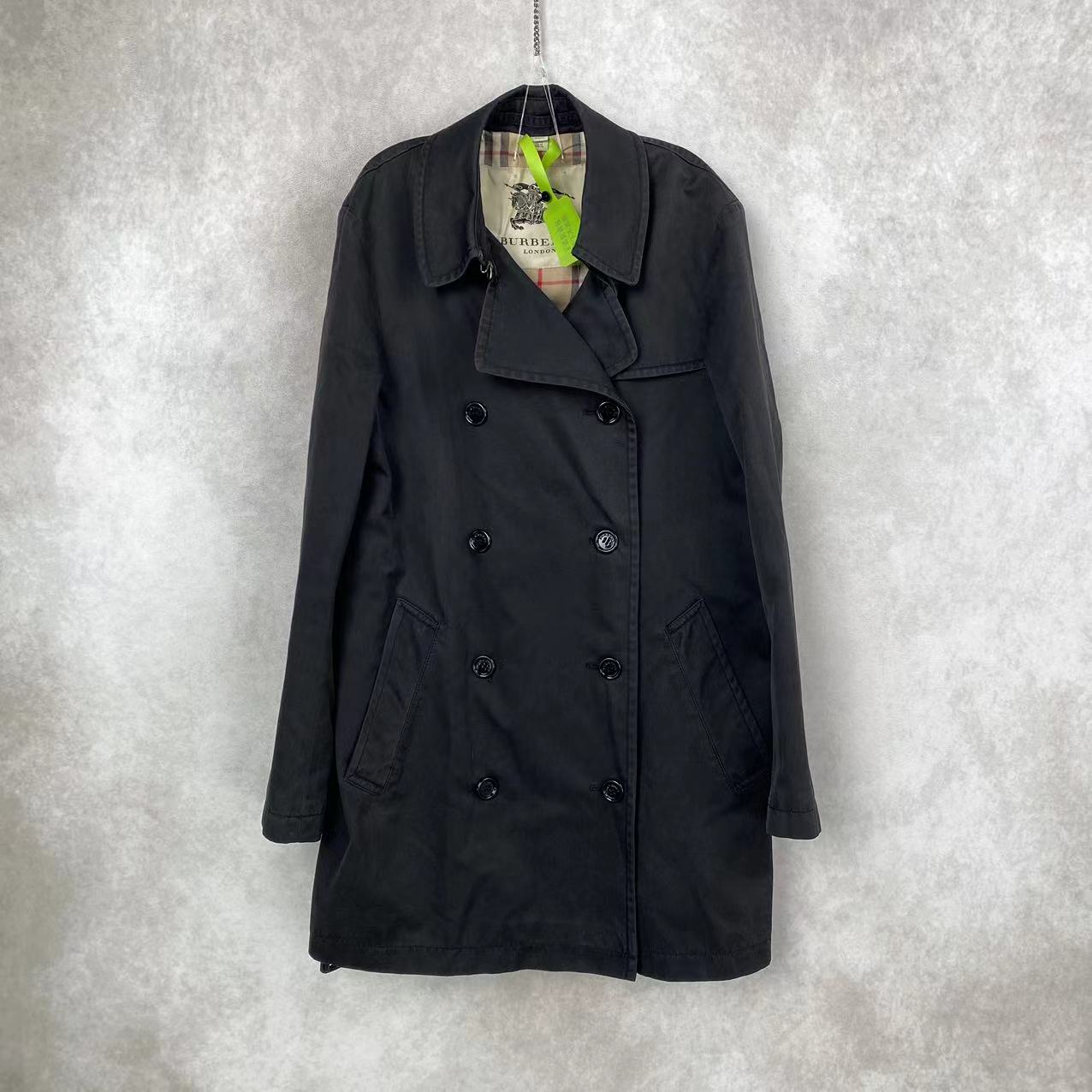 95新 BURBERRY/博柏利  20646 双排扣风衣 40码  95新 