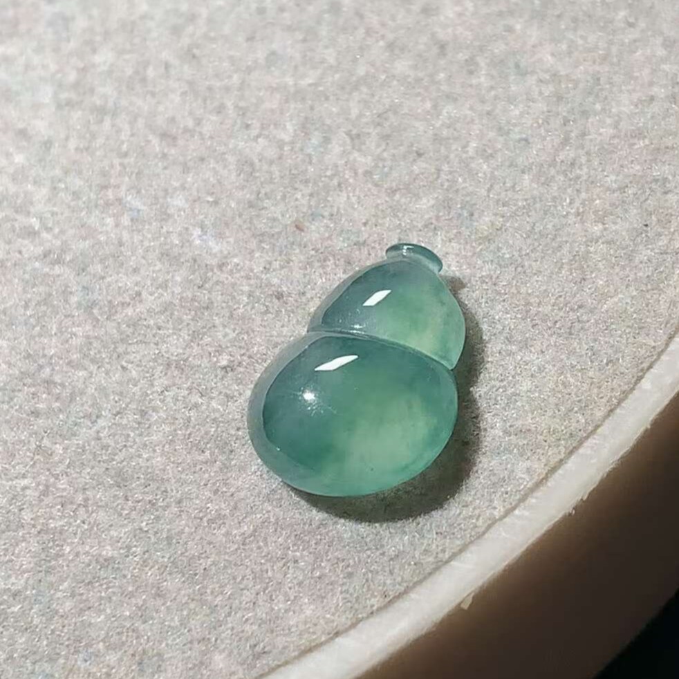 缅甸天然翡翠a货 冰蓝水葫芦镶嵌冰绿精美气质