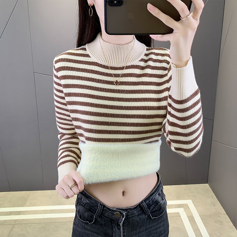 一体绒条纹2023网红款新款女毛衣秋冬针织衫半高领加绒百搭洋气