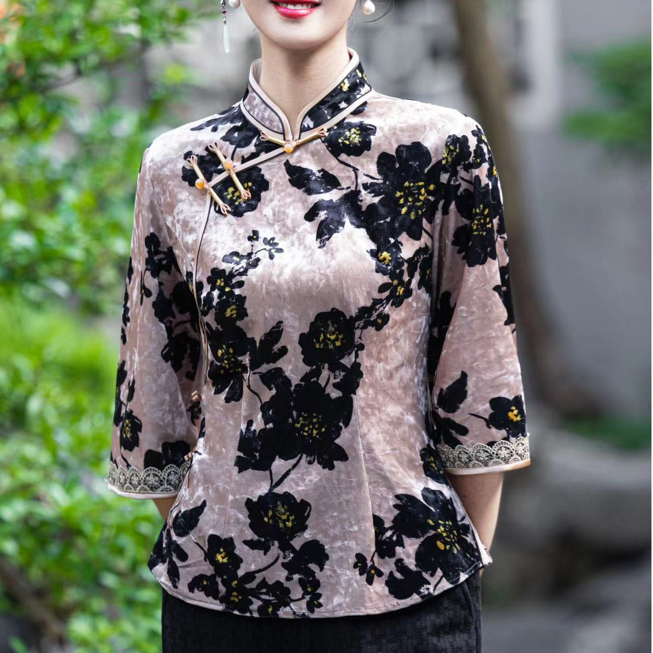 82107款复古提花民族风旗袍上衣