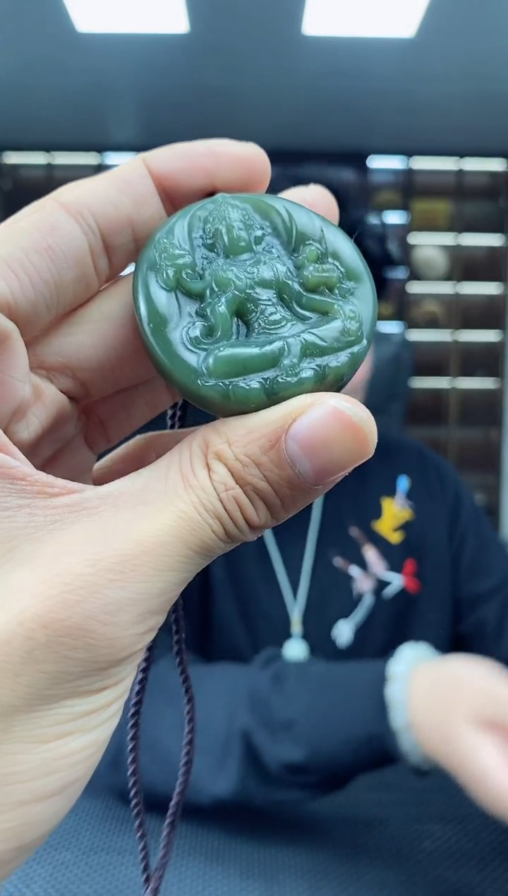 【闪购商品】和田玉颈饰未镶嵌吊牌（清货拍一发一有水草沁）