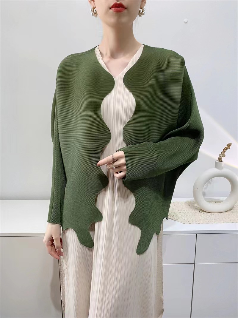 2024春秋新款鱼鳞背心上衣女开衫长袖显瘦百搭压褶衣服女外贸 