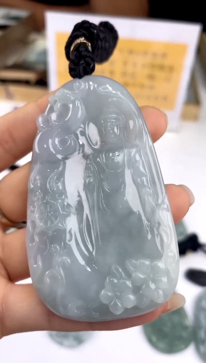 【闪购商品】翡翠吊坠(赠链)未镶嵌9308