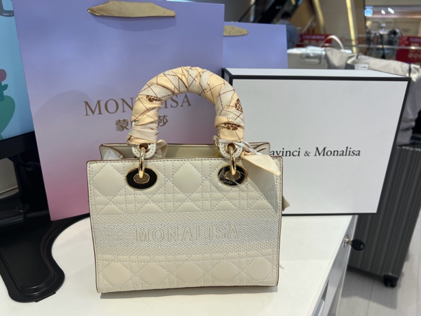 蒙娜丽莎秋冬气质白色时尚百搭菱格单肩轻奢女包