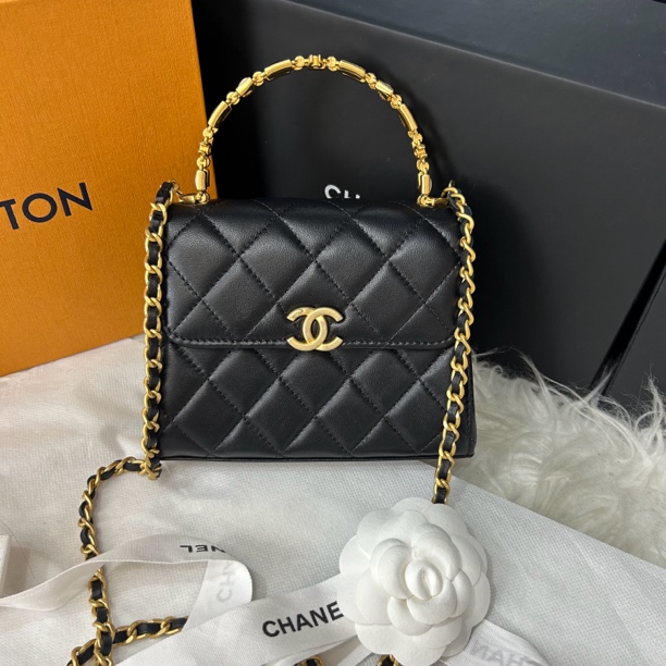 99新 Chanel/香奈儿 臻选22b黑金珐琅kelly中号（07放不了手机）