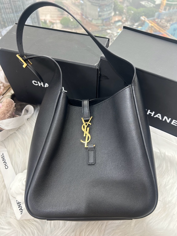95新 YSL/圣罗兰 新款黑金柔软牛皮腋下hobo