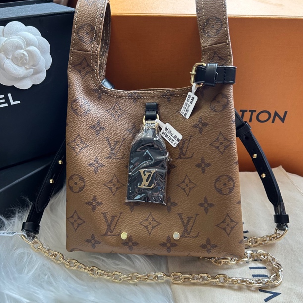95新 LouisVuitton/路易威登 新款老花菜篮子单肩斜挎包