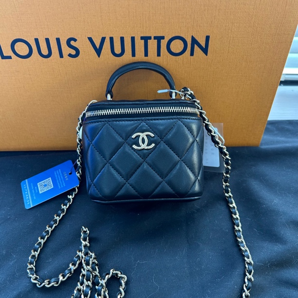 99新 Chanel/香奈儿 黑金手柄小盒子（31开内里无镜款）