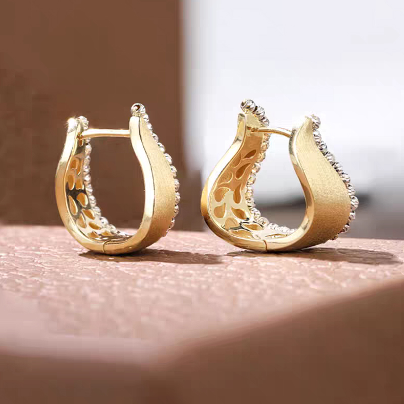 18K金蜂巢亮片鱼鳞葫芦耳钉双色个性时尚气质