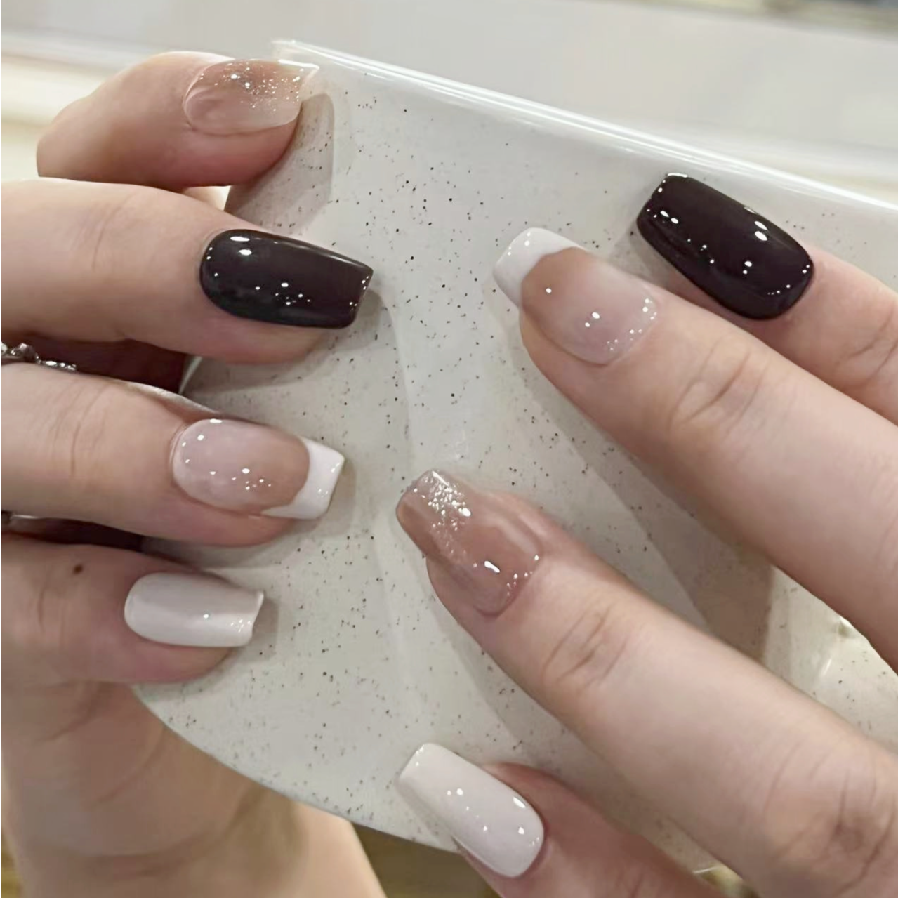 C270 秋日氛围感奶茶纯手工穿戴甲定制显白美甲可拆卸成品甲片贴