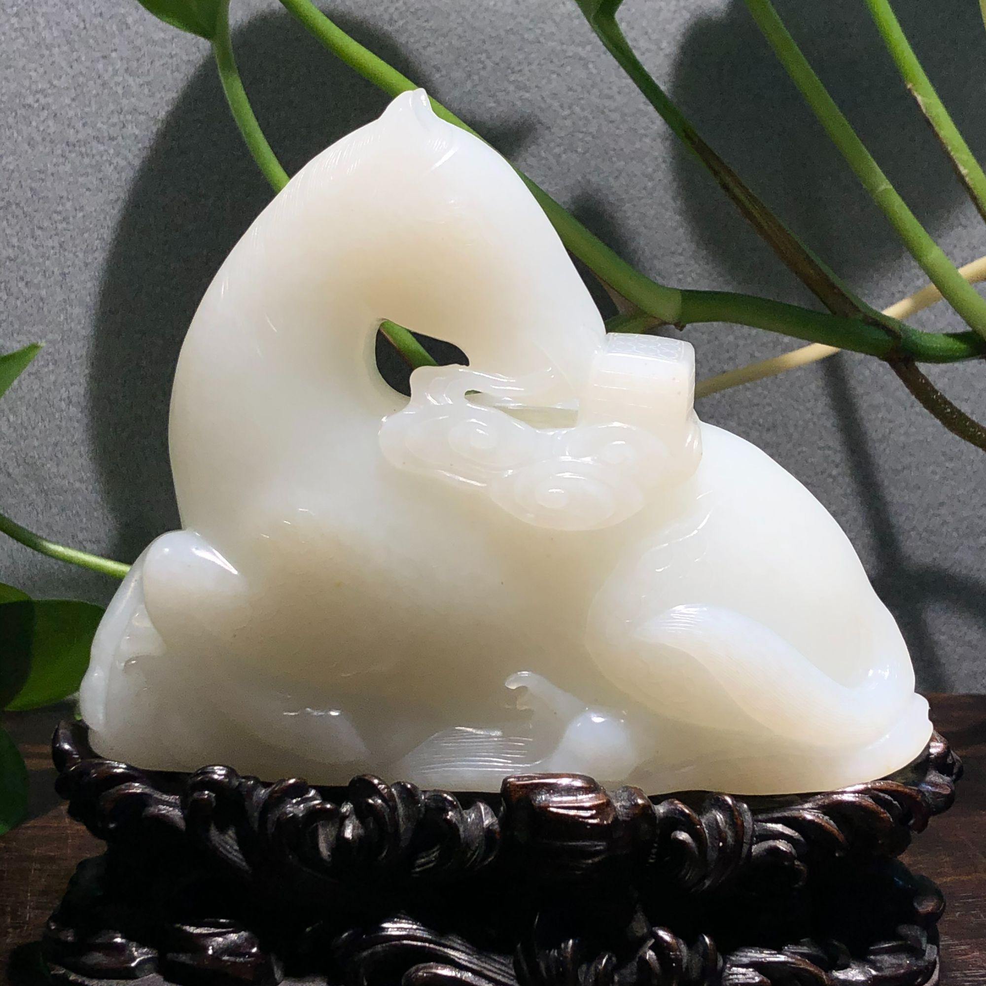 精美新疆和田玉摆件