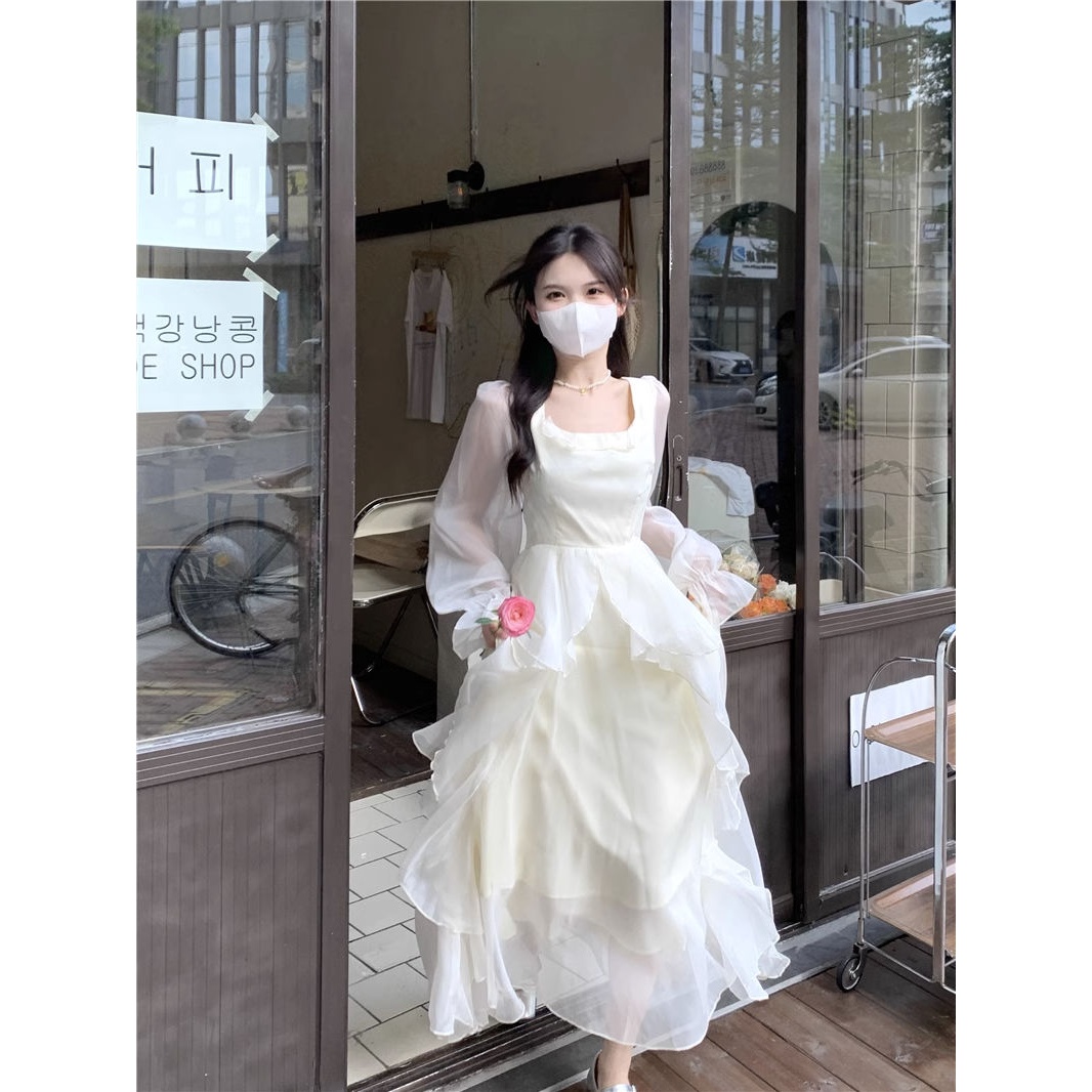2023新款夏轻奢遮肚设计感收腰法式初恋减龄显瘦温柔白月光连衣裙