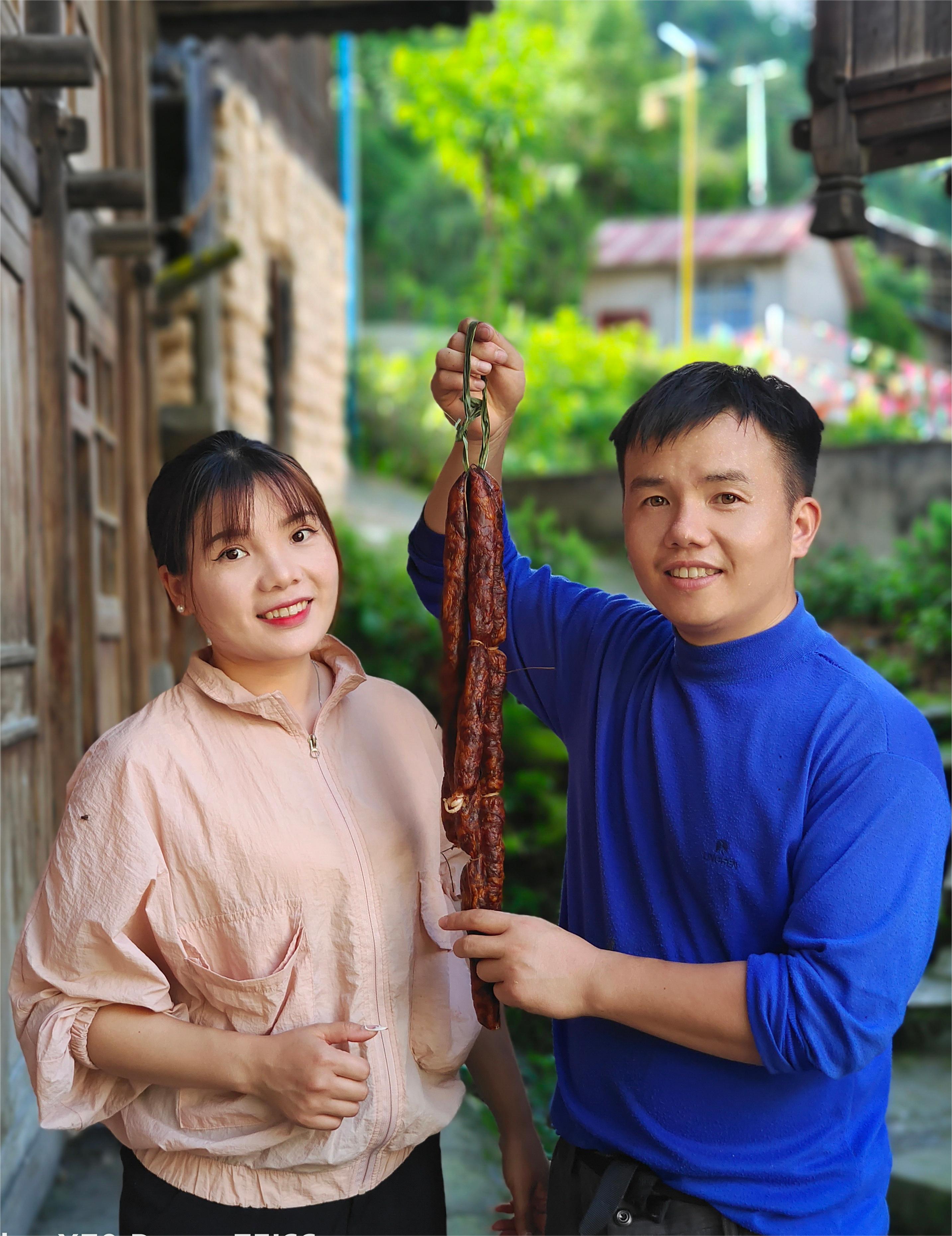 【小明推荐】贵州腊肠香肠三肥七瘦原味乡下土猪肉慢火烟熏