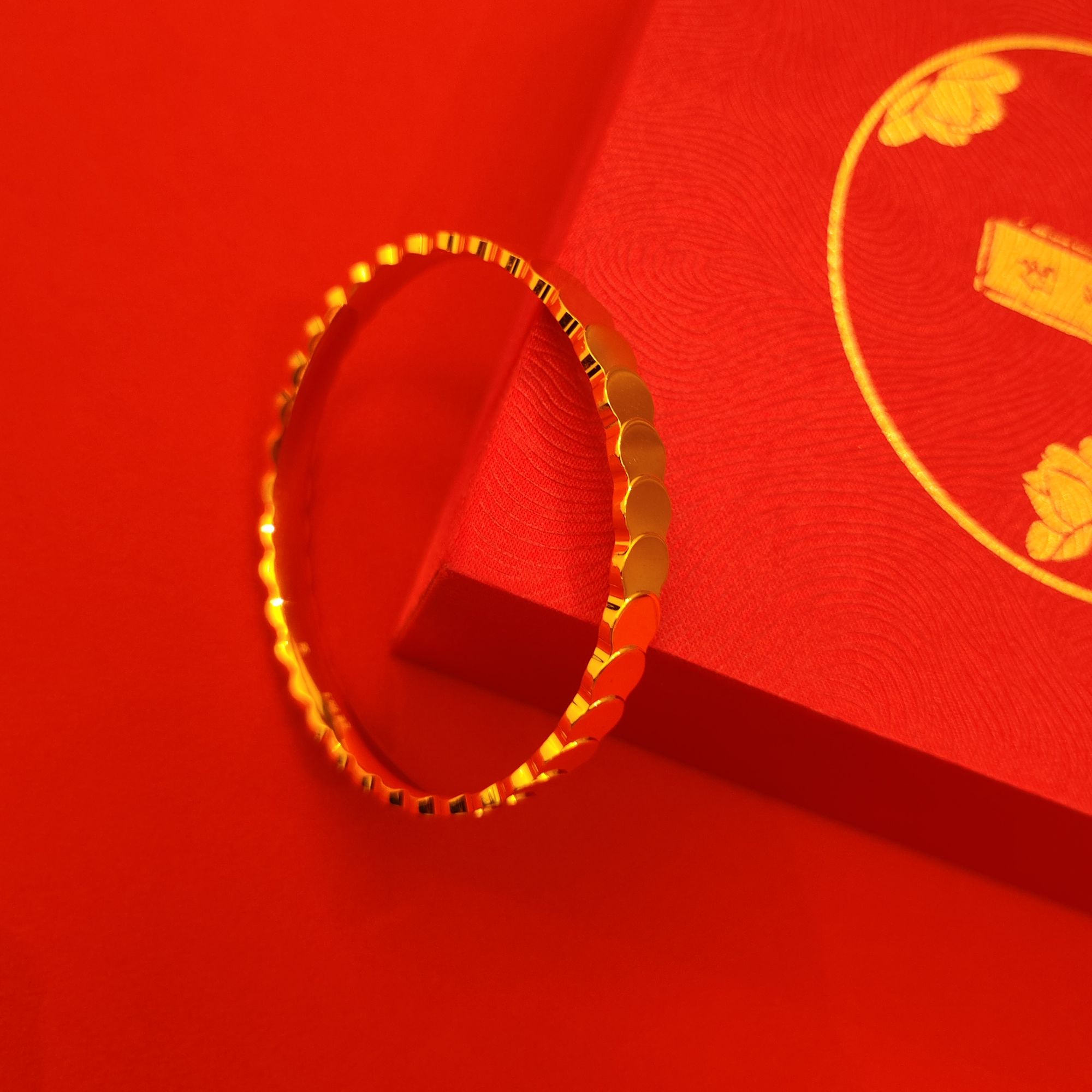 足银手镯 鱼鳞手镯女新款光面爆闪金包999银镯子足银手环简约百搭