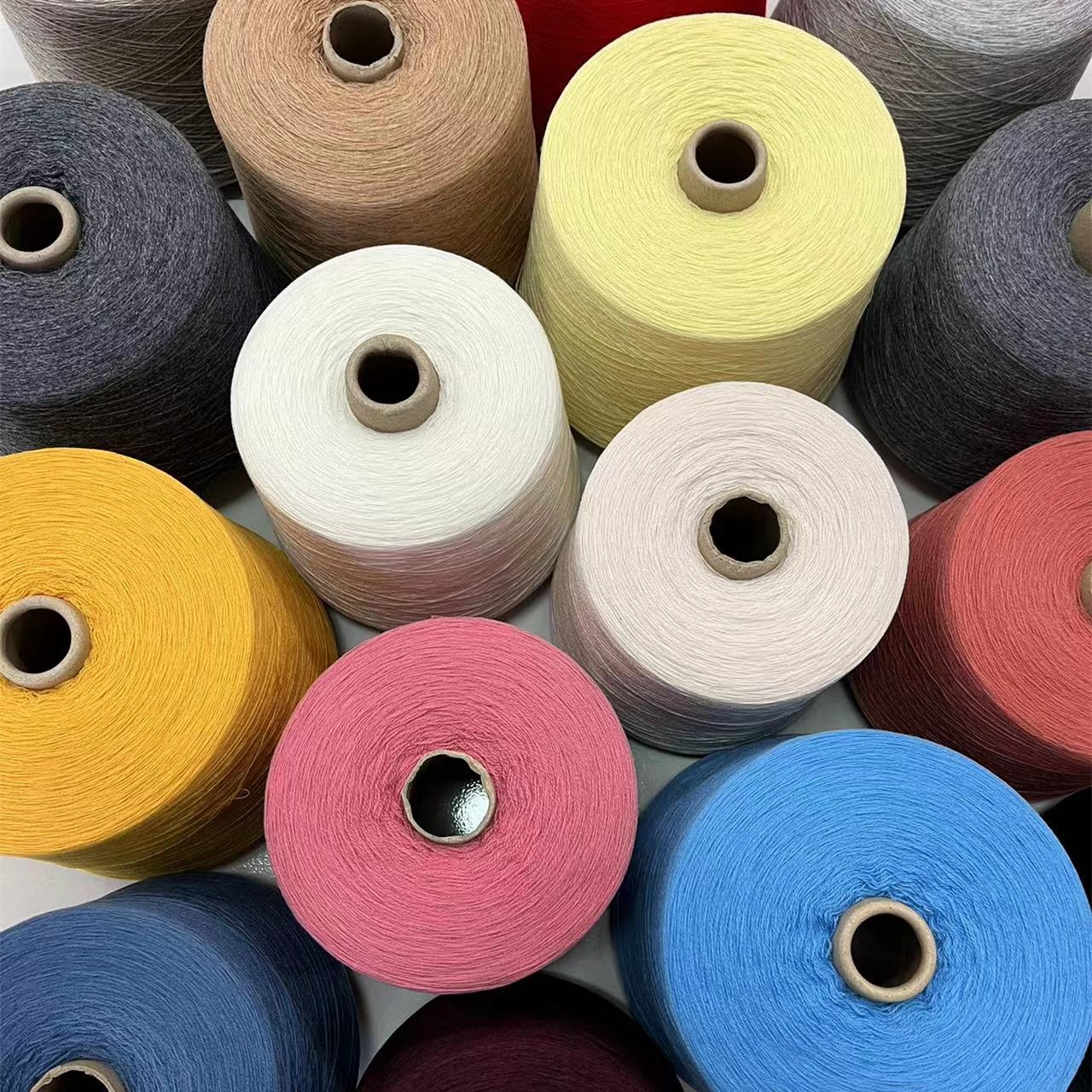 姐妹绒线 山羊绒 貂绒 黑针黛貂毛线团