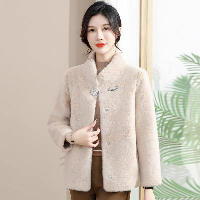 秋冬欧貂绒立领短款外套毛毛外套加厚保暖中老年妈妈装气质外套女