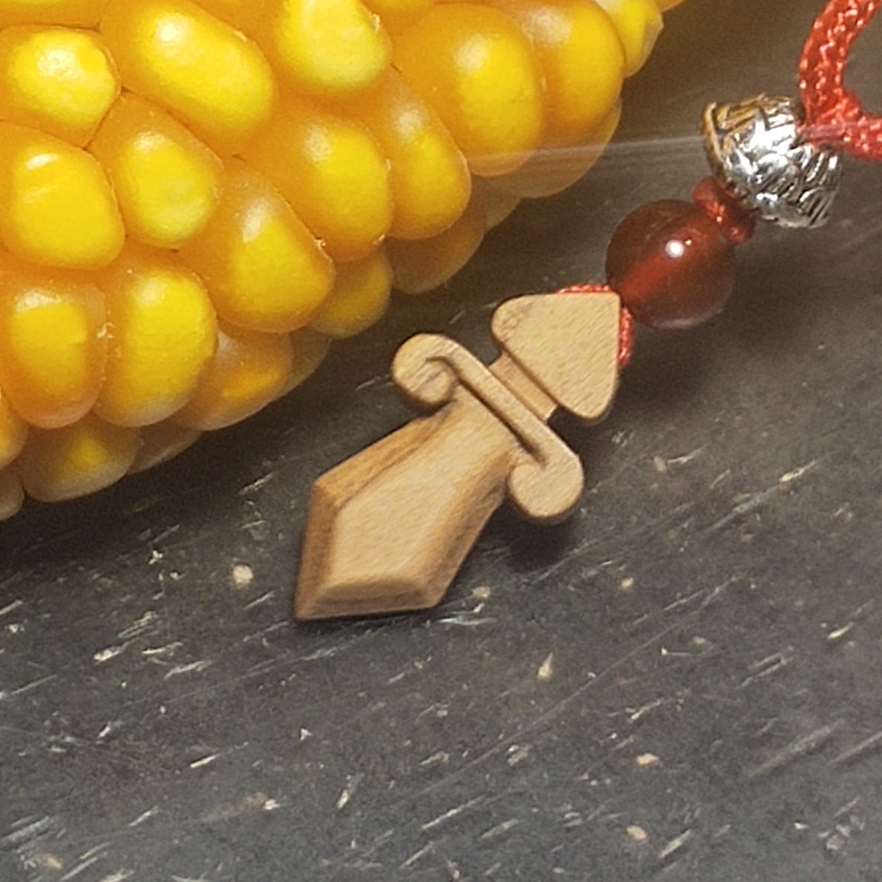 小桃木剑脖挂纯手工原创意斧子挂件男女随身儿童吊坠钥匙扣手机链