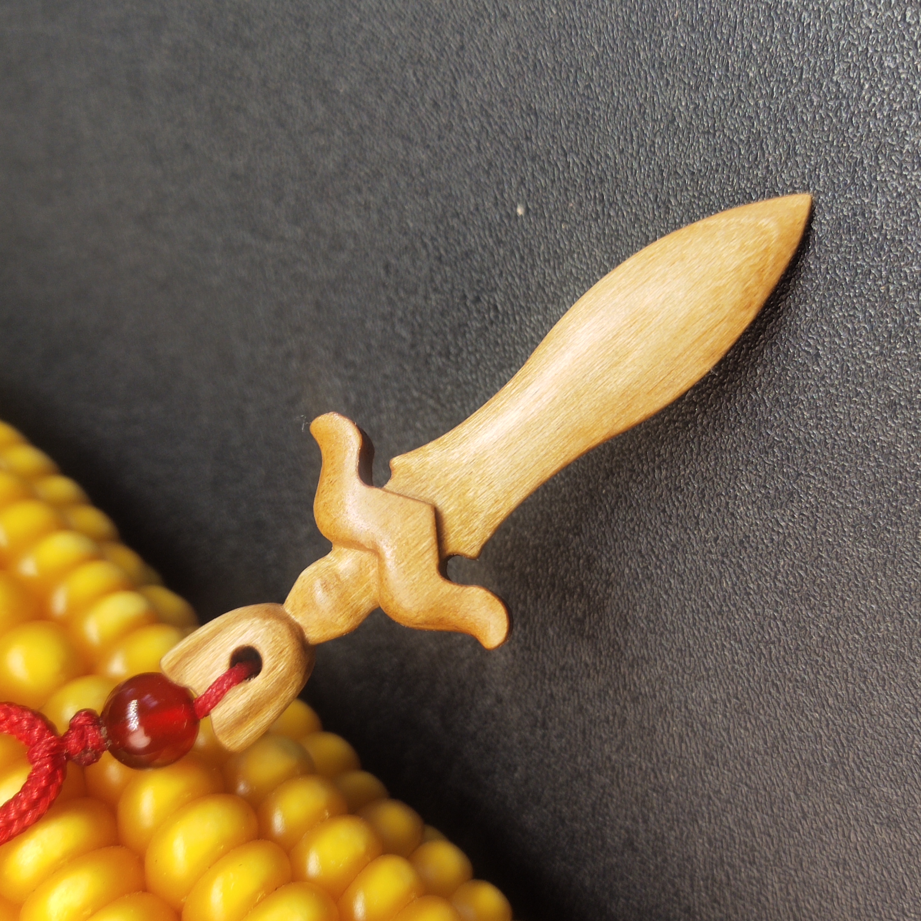 纯手工雕刻桃木剑脖挂汽车挂件桃木斧子吊坠钥匙扣手链脚链手机链