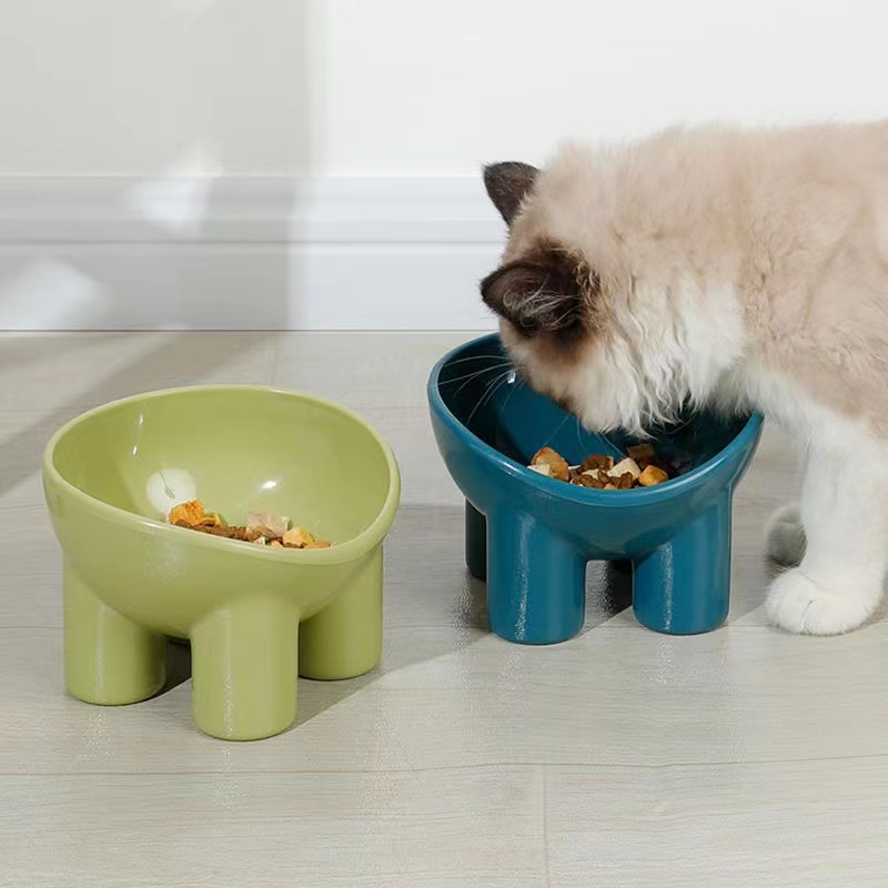 宠物猫碗斜口饮水喂食象腿护颈碗高脚防打翻可爱塑料碗四色通用