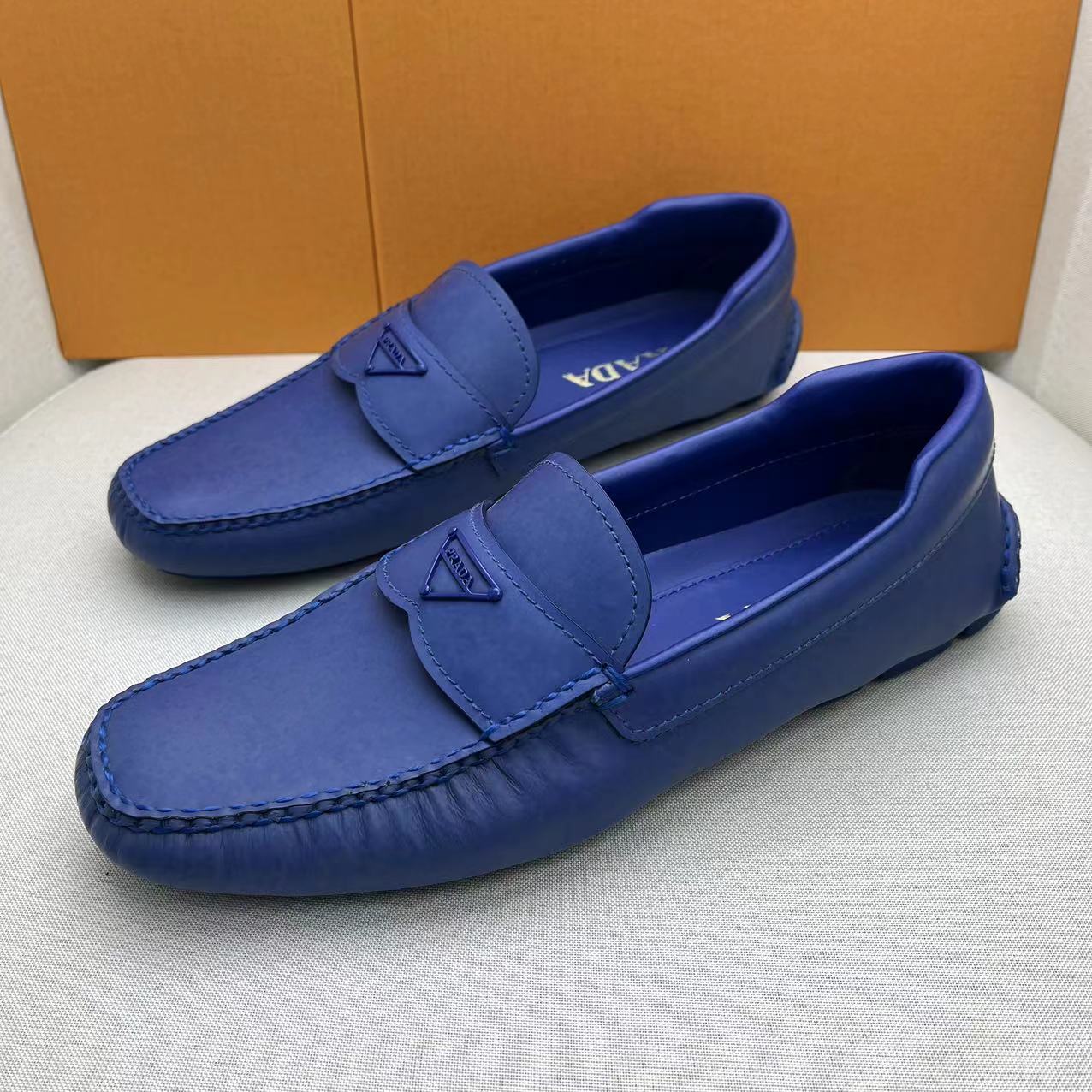 Prada/普拉达蓝色三角标舒适百搭时尚软底低帮豆豆鞋/40欧/97新