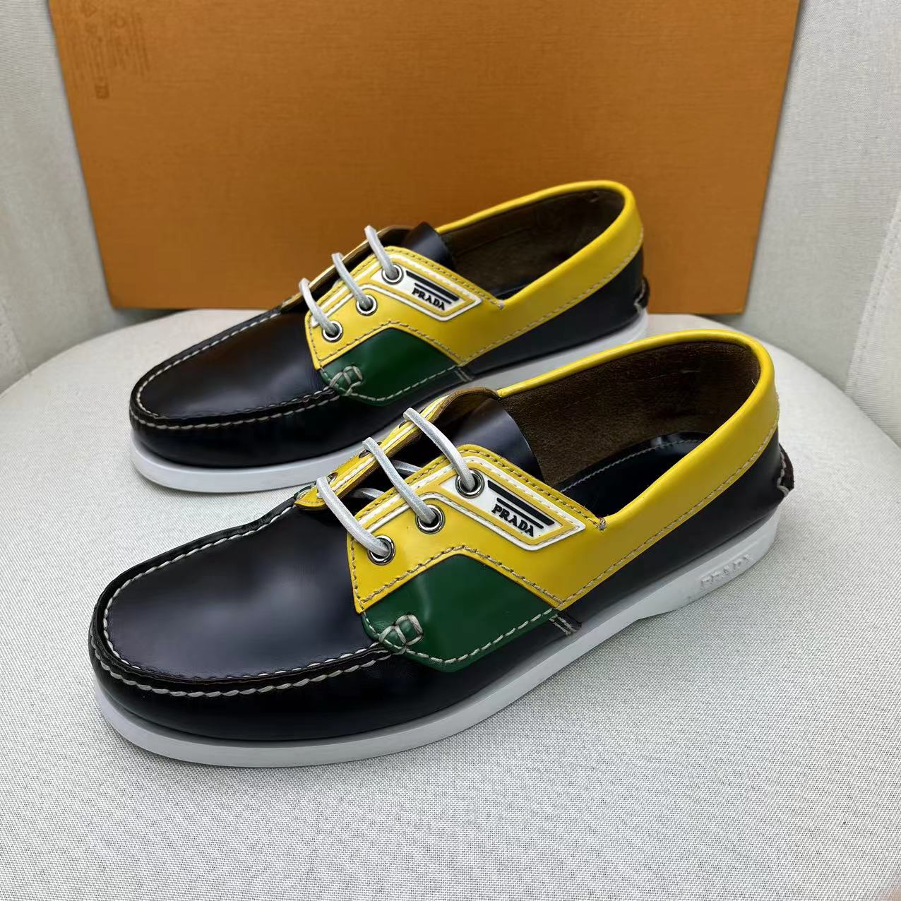 Prada/普拉达黑黄时尚百搭英伦低帮皮鞋/39欧/96新