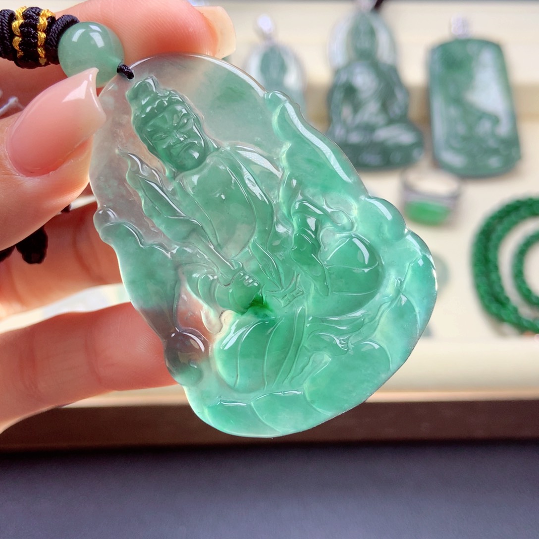 【闪购商品】翡翠颈饰未镶嵌天然