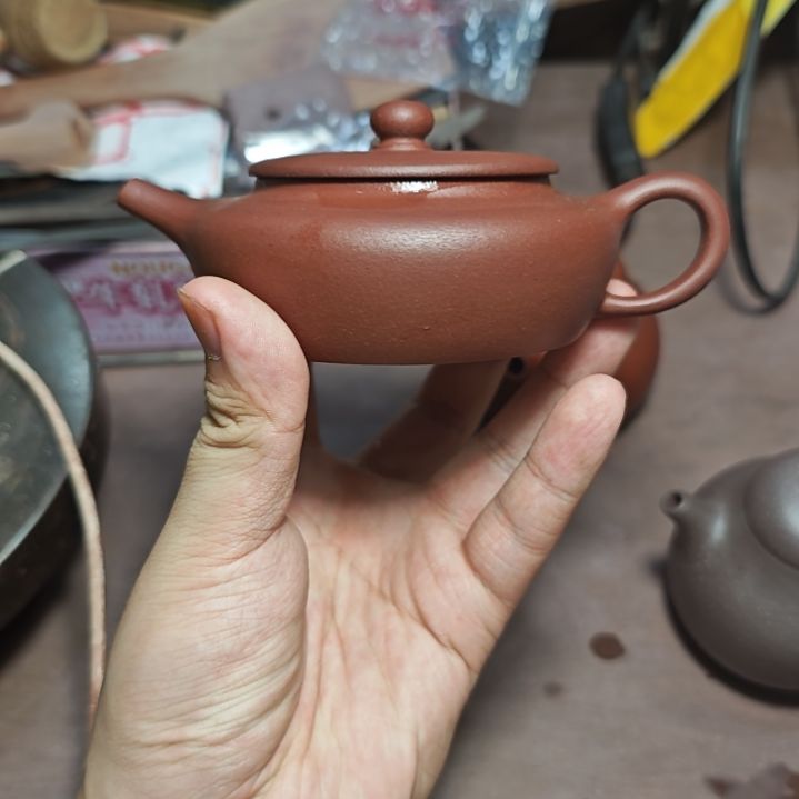 紫砂茶壶红皮龙扁承150cc