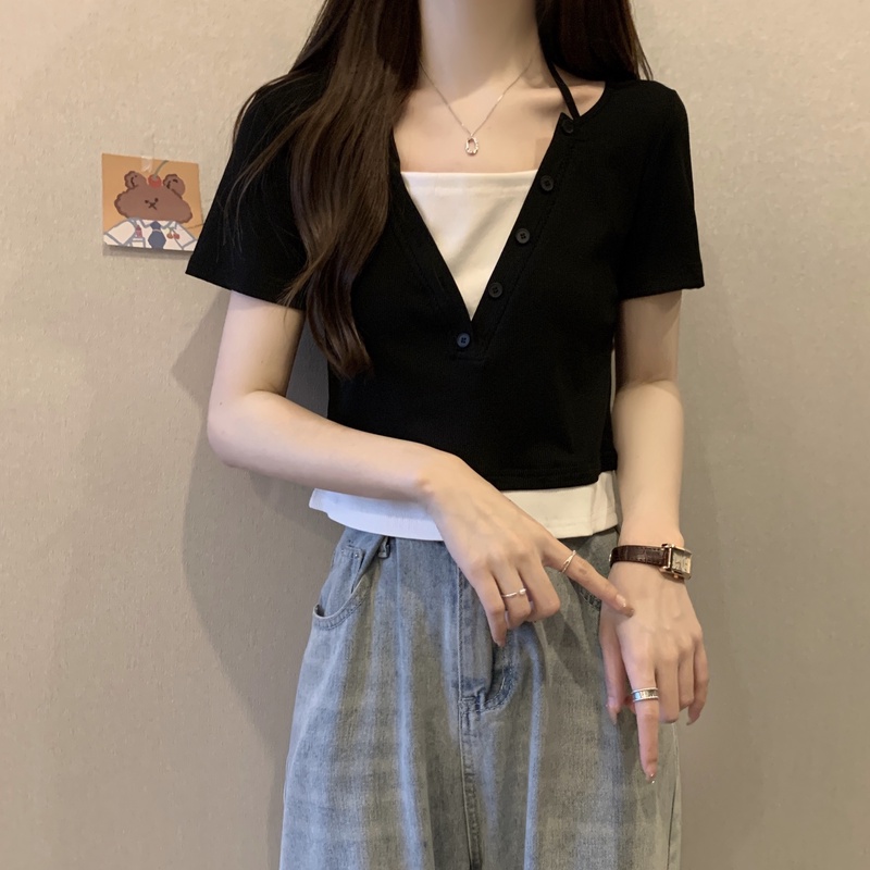 大码挂脖纯欲假两件短款上衣女夏季胖mm显瘦遮肚拼接v领短袖T恤女
